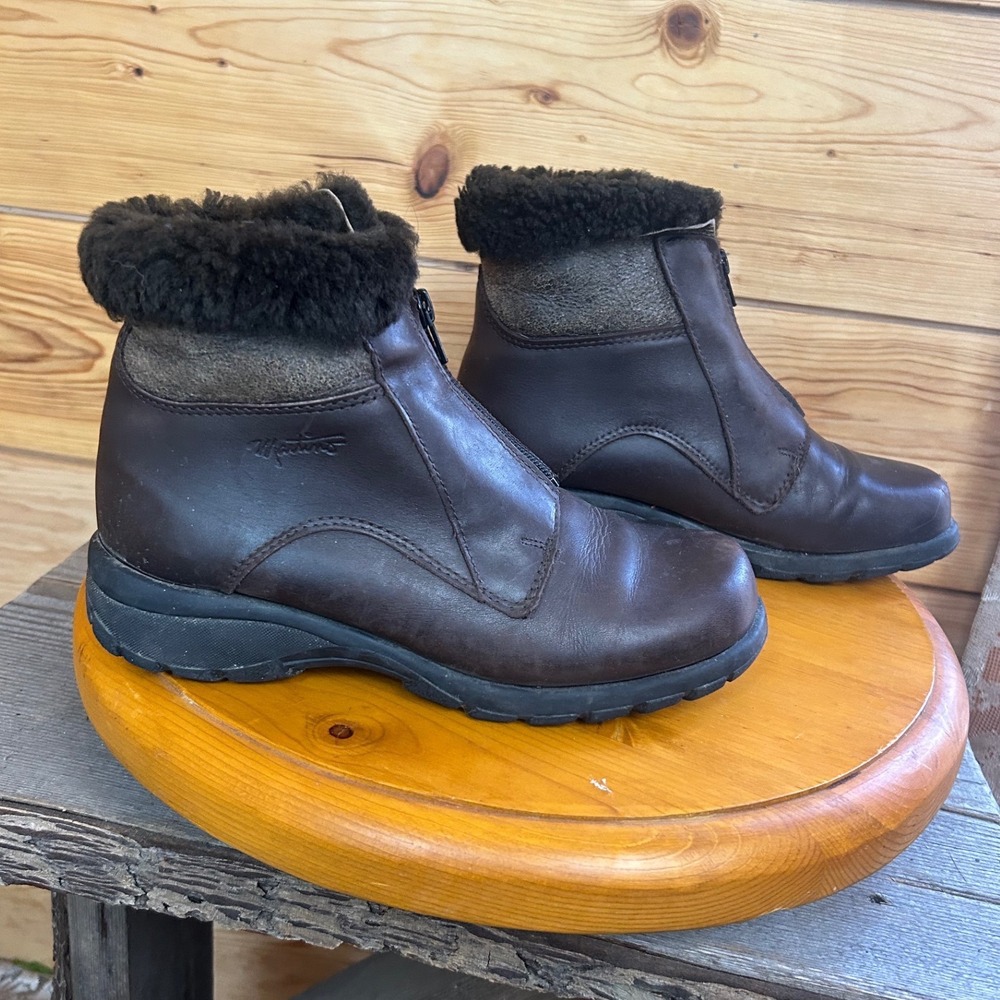 Martino Brown Leather Lambskin Lined Winter Boots Made in Canada Front Zip 8.5 M